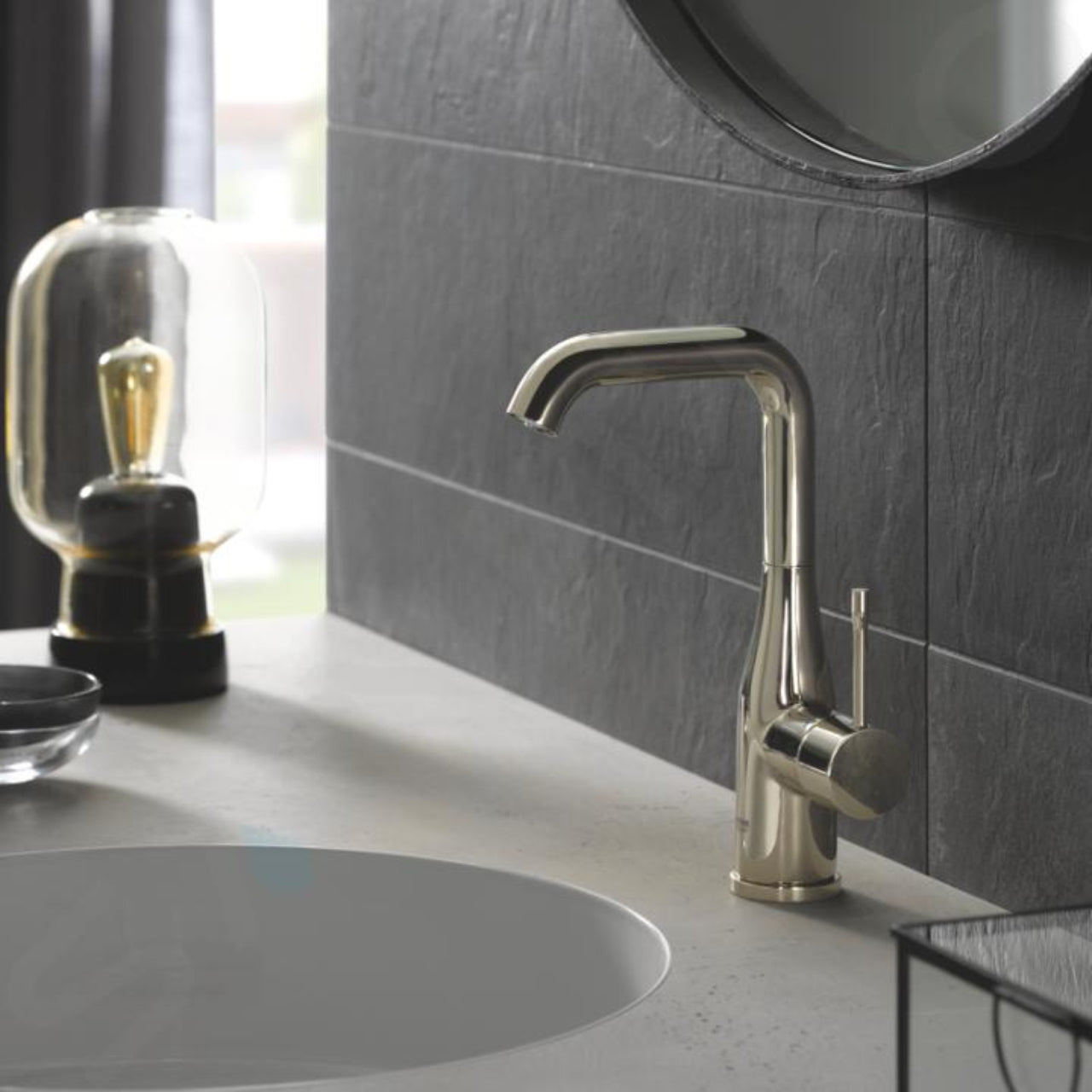 Grifería de lavamanos monocontrol alta Essence size L polished nickel